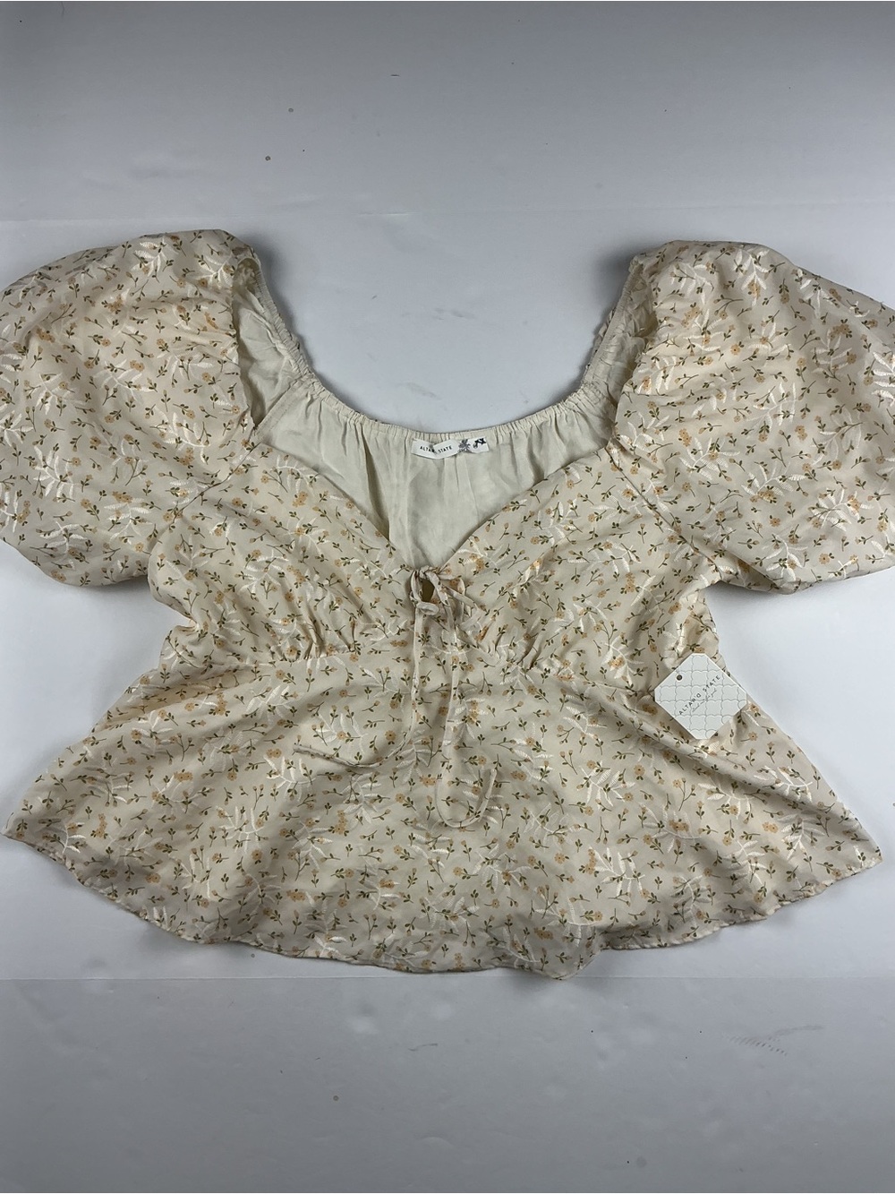 Altar'd State Cream Floral Tie-Front Puff Sleeve Blouse